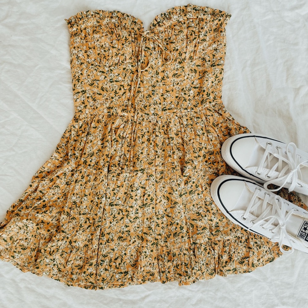 Corset Daisy Dress - Picture 5 of 9